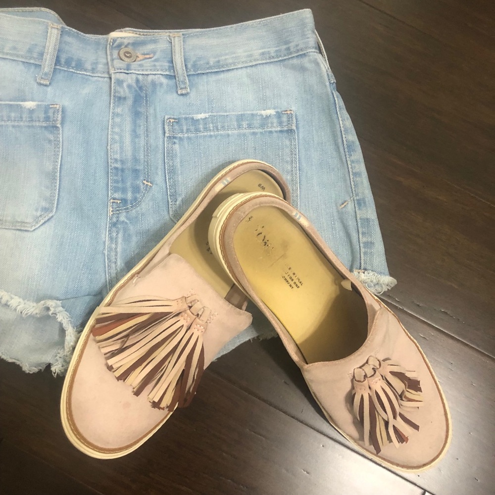 Toms Sunrise Suede Slip On Tassel Sneaker Size 9